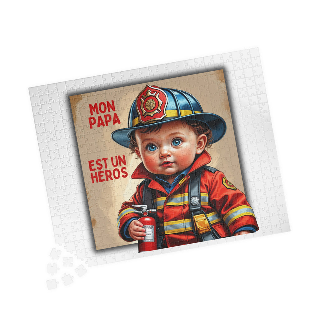 Puzzle en carton avec portrait de bébé pompier, tenue rouge et casque bleu
