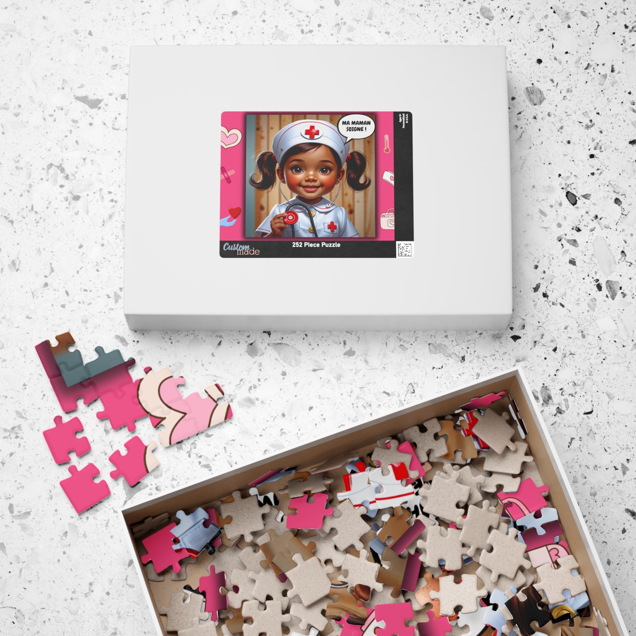 Boîte de puzzle avec portrait de petite infirmière et mention 252 pièces