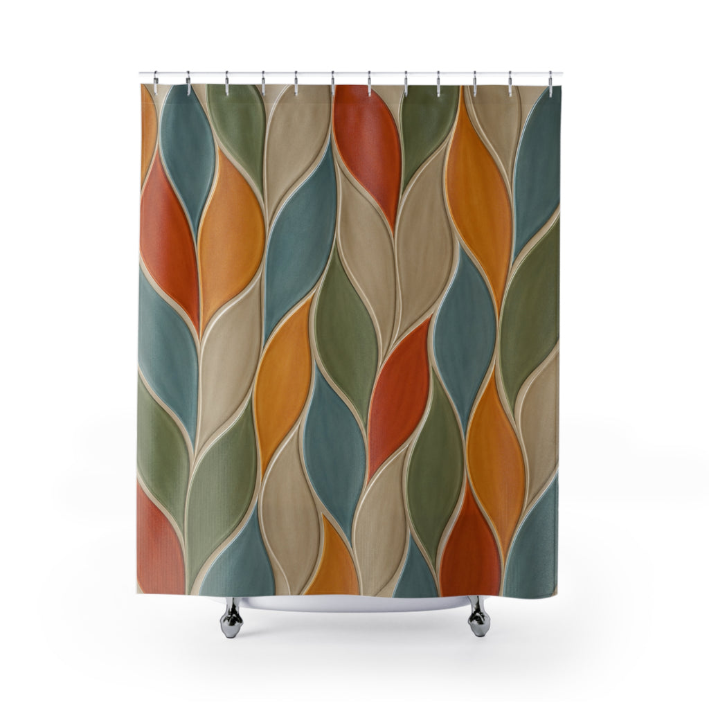 Rideau de douche sur fond blanc, motifs vitrail en vagues bleu, vert, beige et orange.