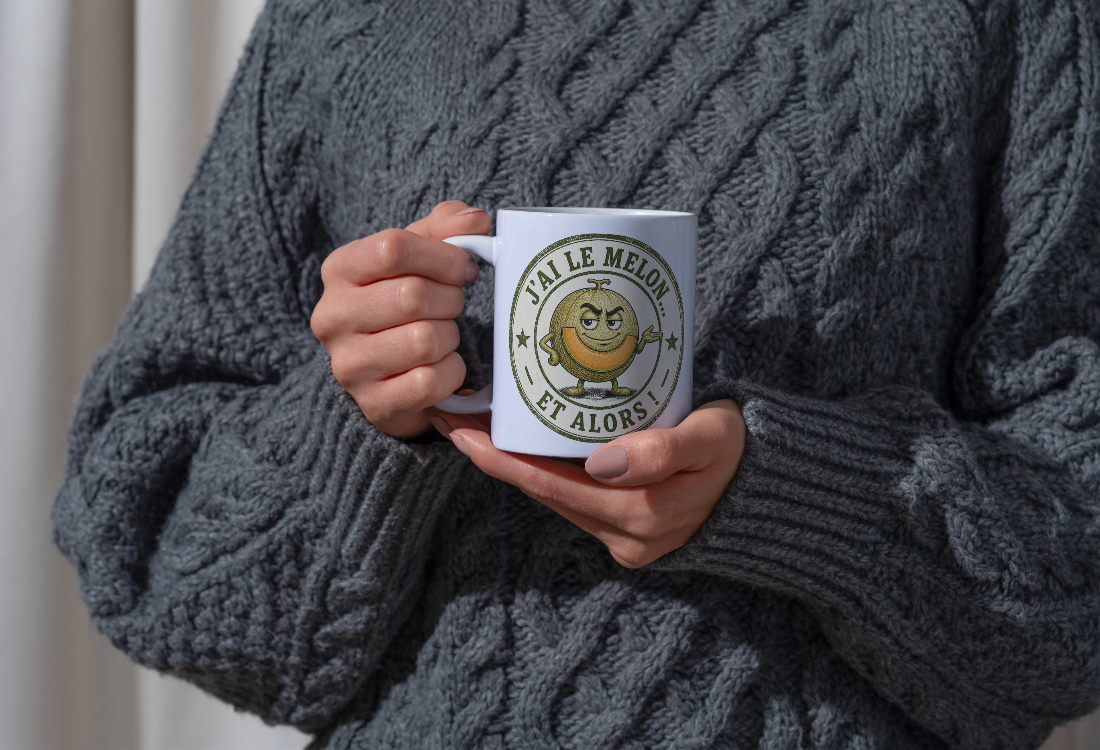 Mug en céramique blanc, illustration melon souriant et texte « J'ai le melon et alors ! »