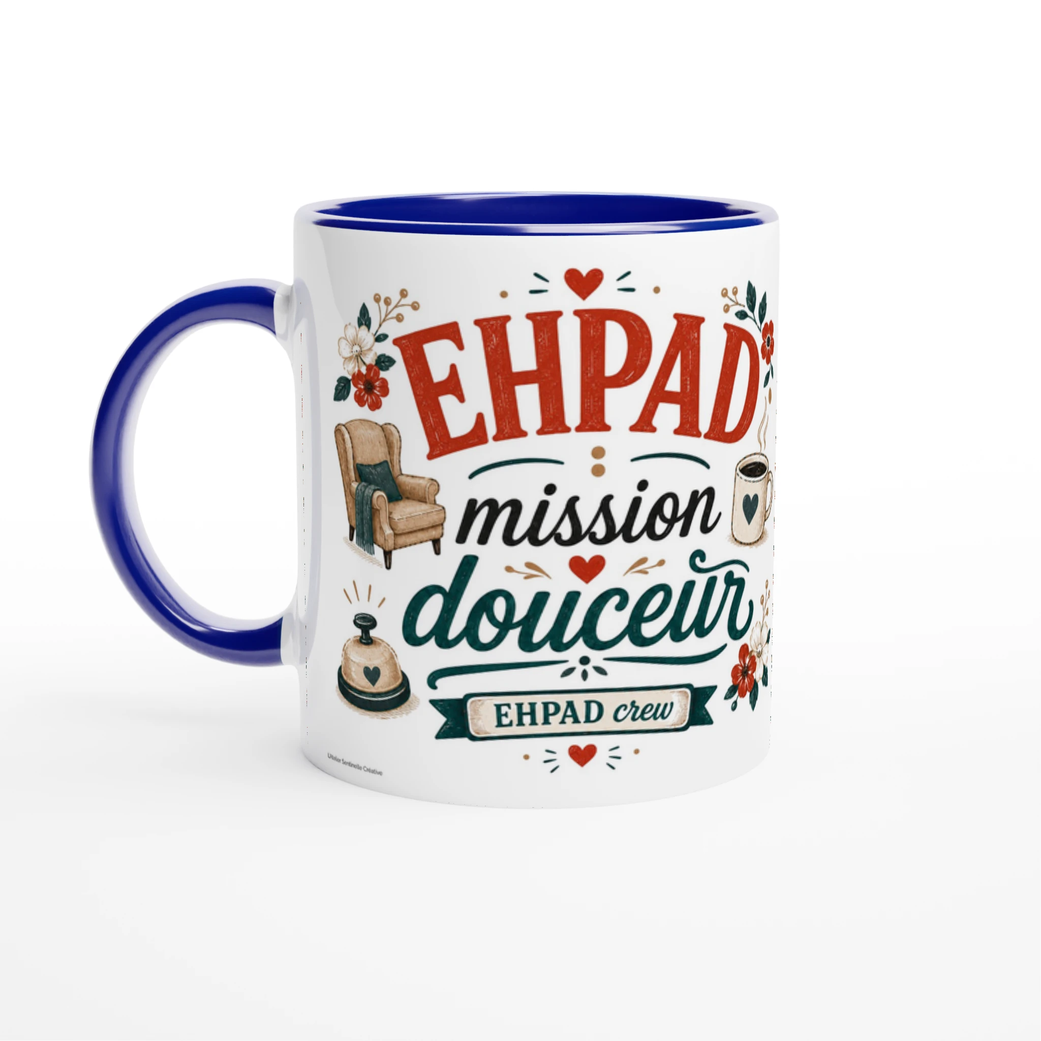 Mug blanc à anse bleue, impression « EHPAD mission douceur ».