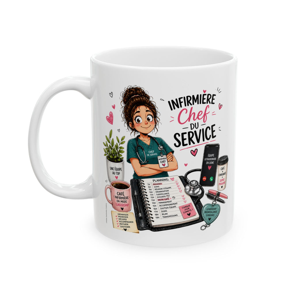 Mug blanc avec anse à gauche, illustration « Infirmière Chef du Service » et cœurs.