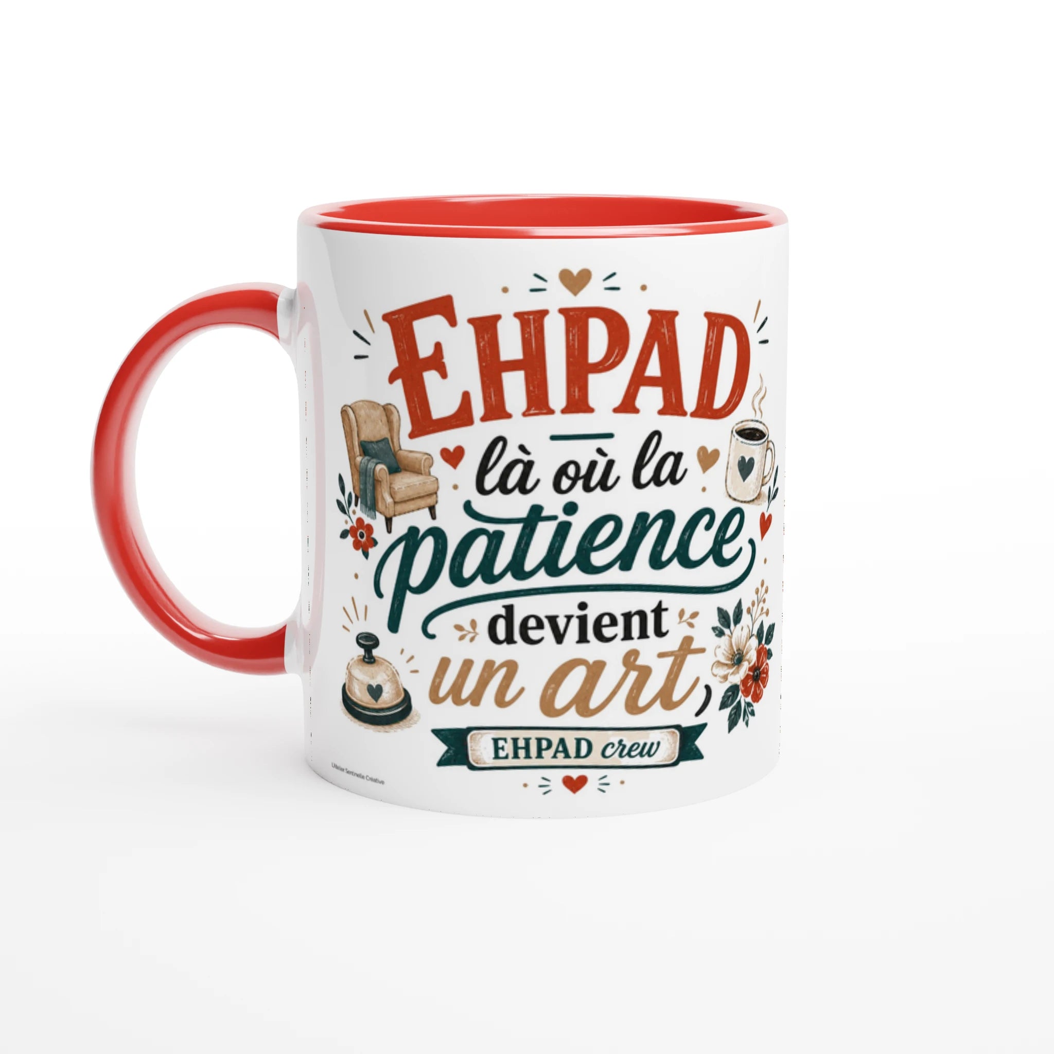 Grand mug en céramique blanche à anse rouge, intérieur rouge, décor EHPAD