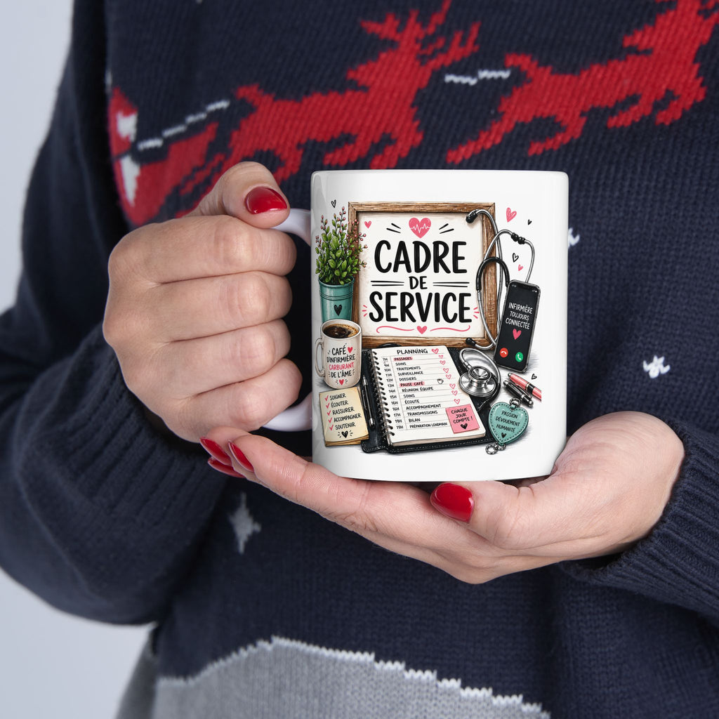 Mug blanc avec illustration “CADRE DE SERVICE” et accessoires de soins