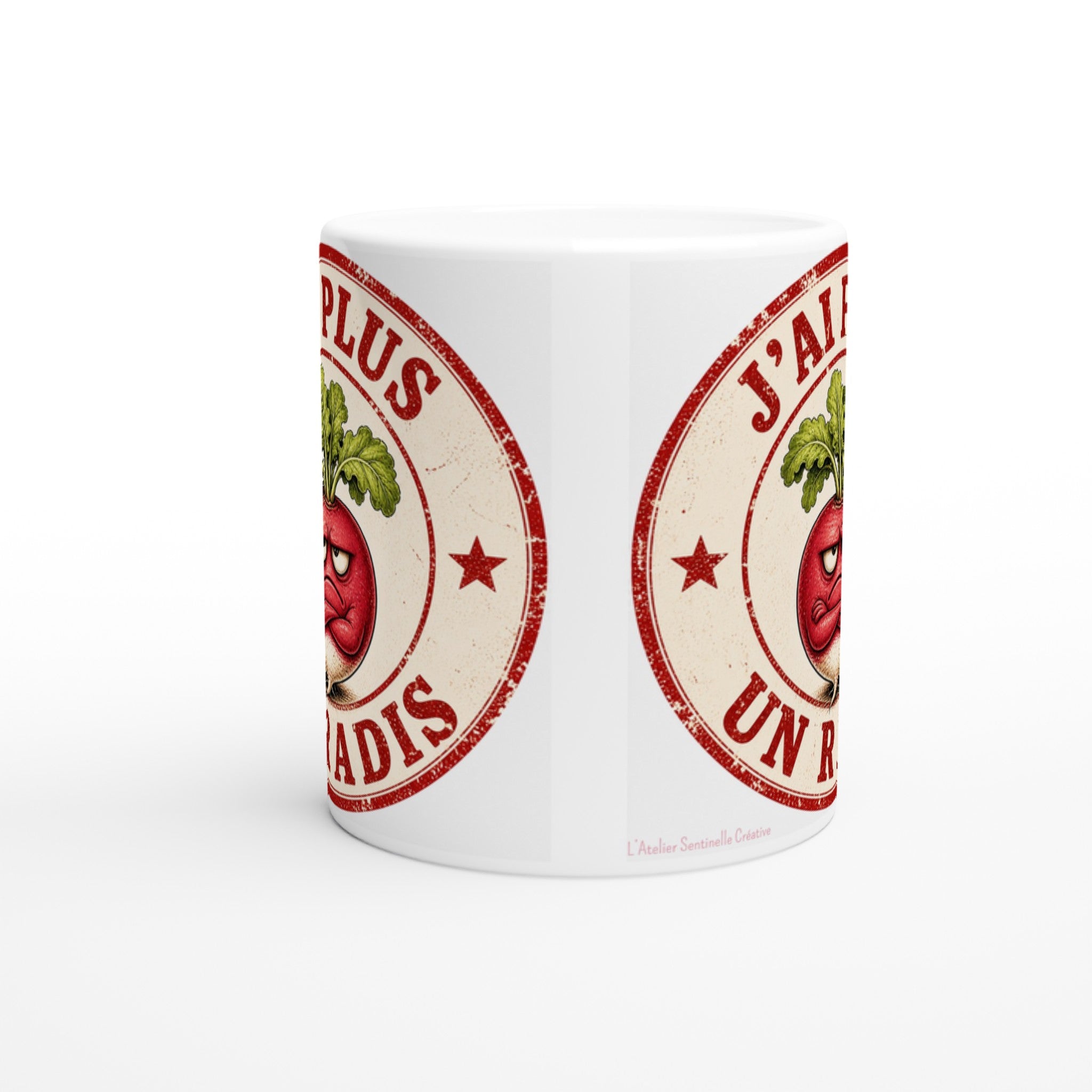 Mug blanc avec partie du logo J’ai Plus Un Radis, radis rouge sur cercle