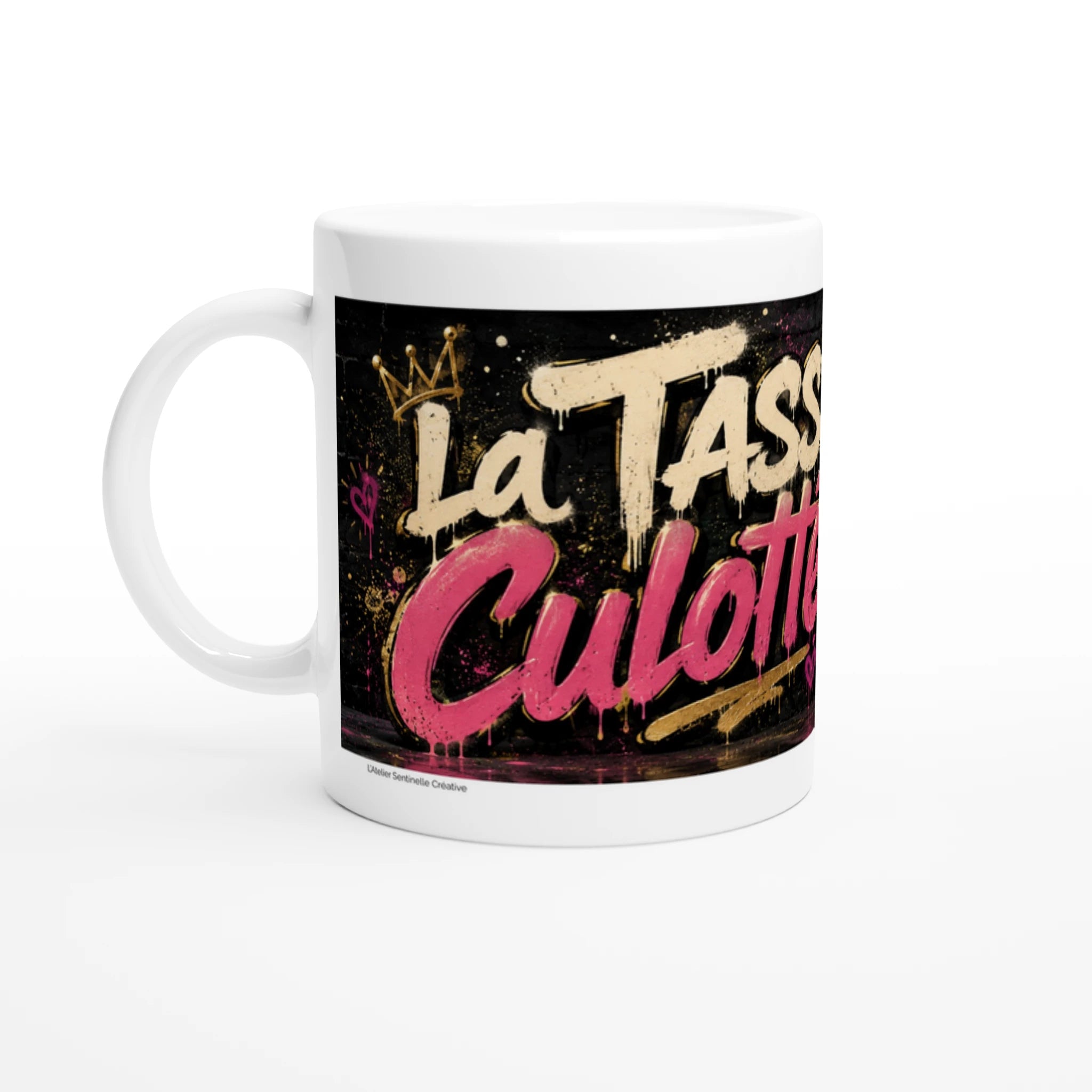 Mug blanc, décor noir et rose « La Tasse Culottée » sur face avant.