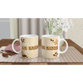Deux tasses en céramique blanche à anses, décor lettres café