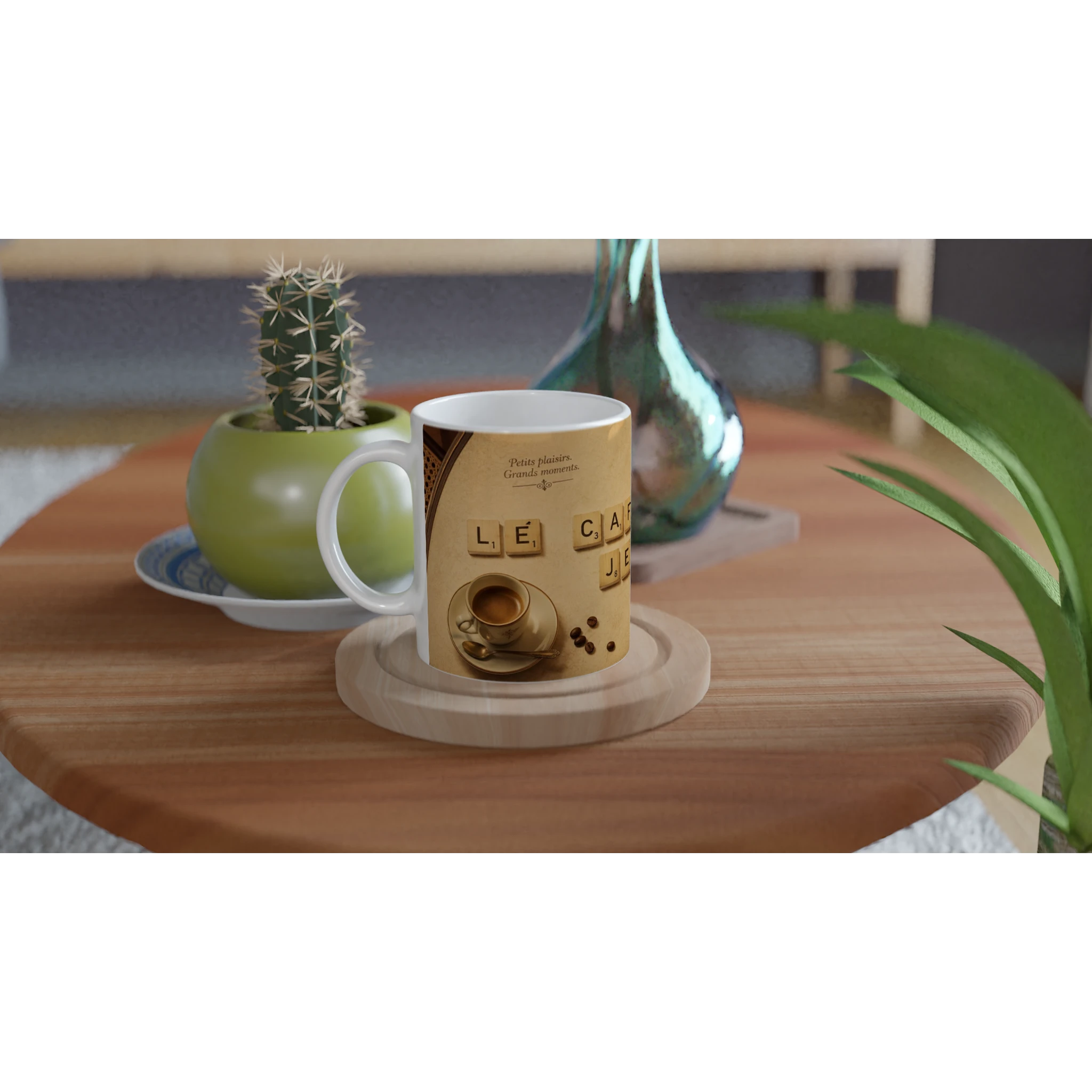 Mug en céramique blanche, décor lettres et tasse de café sur fond sépia.