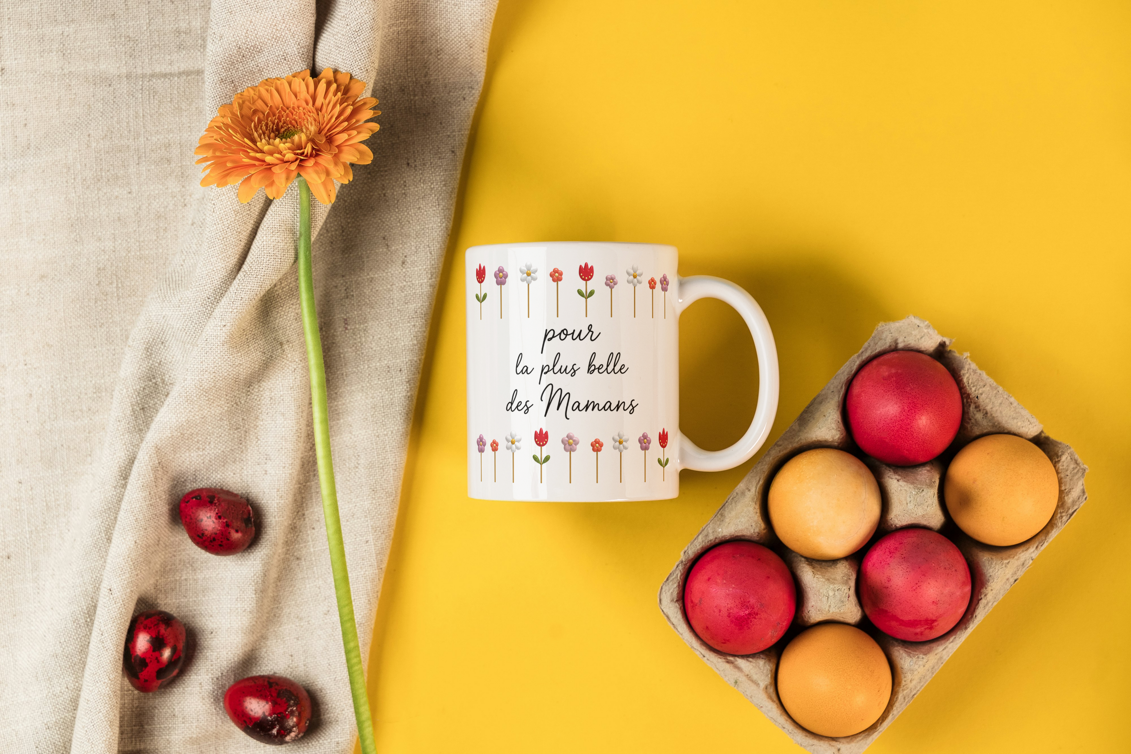 Mug blanc tulipes colorées, texte « pour la plus belle des Mamans »