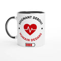 Mug en céramique blanc à anse noire, logo cœur ECG rouge, texte humoristique