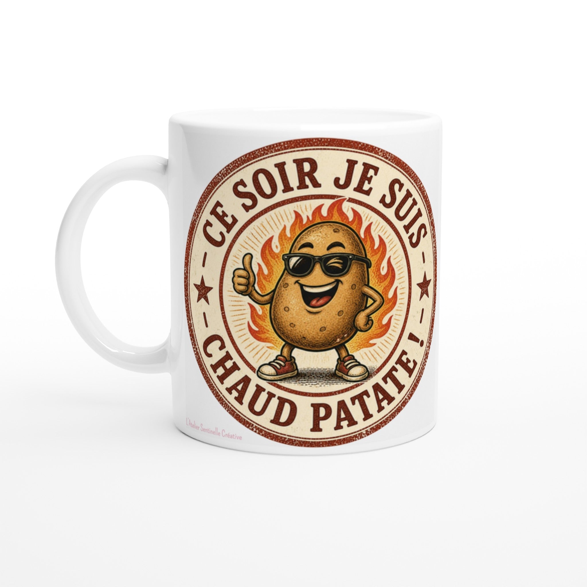 Tasse blanche en céramique avec patate souriante et texte « Ce soir je suis chaud patate »