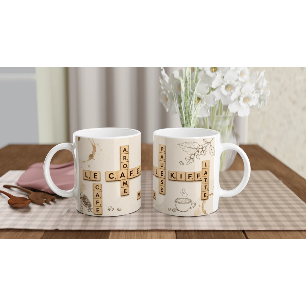 Mug en céramique blanc avec lettres style Scrabble et motif café
