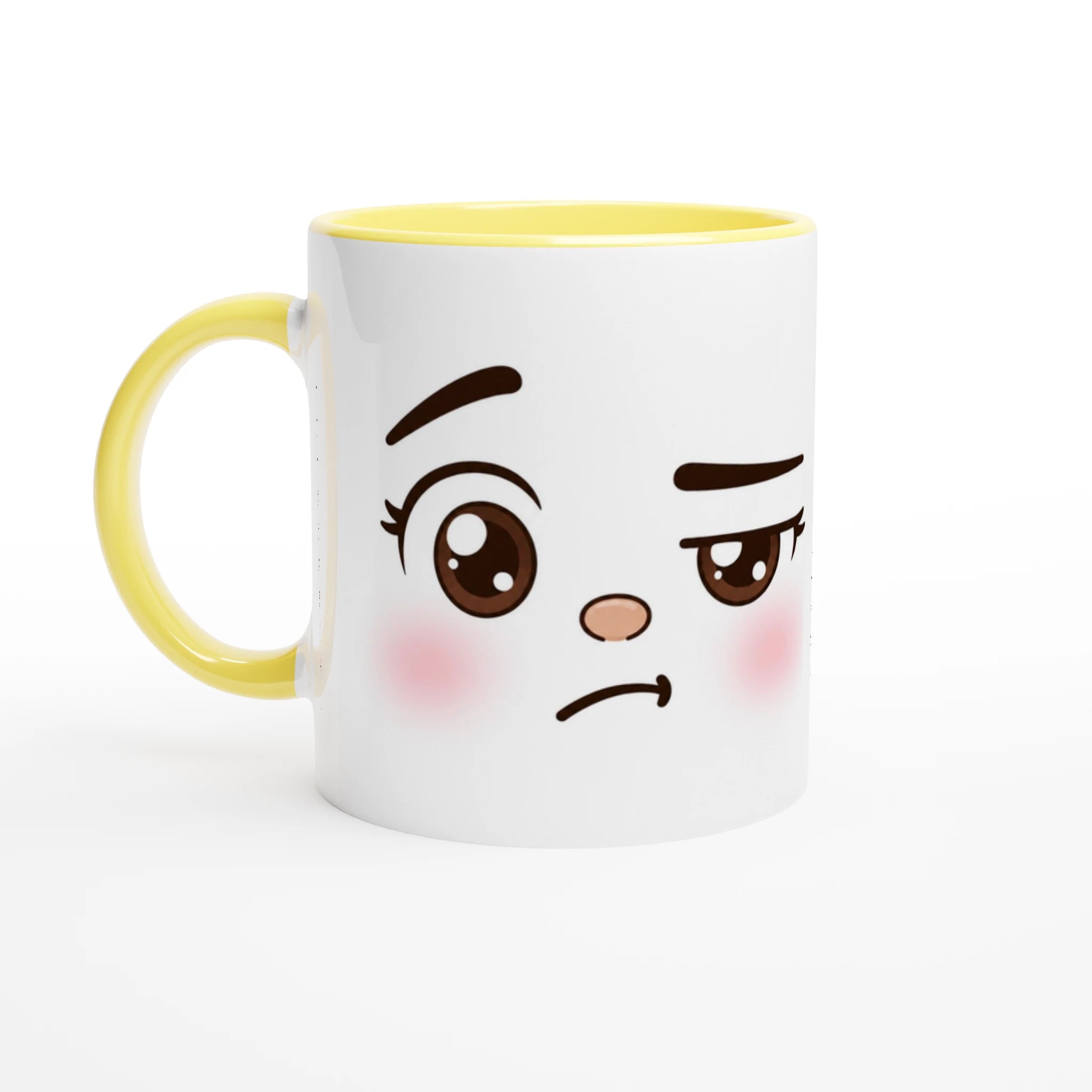 Mug en céramique blanche à visage kawaii boudeur, anses jaune et bord intérieur jaune