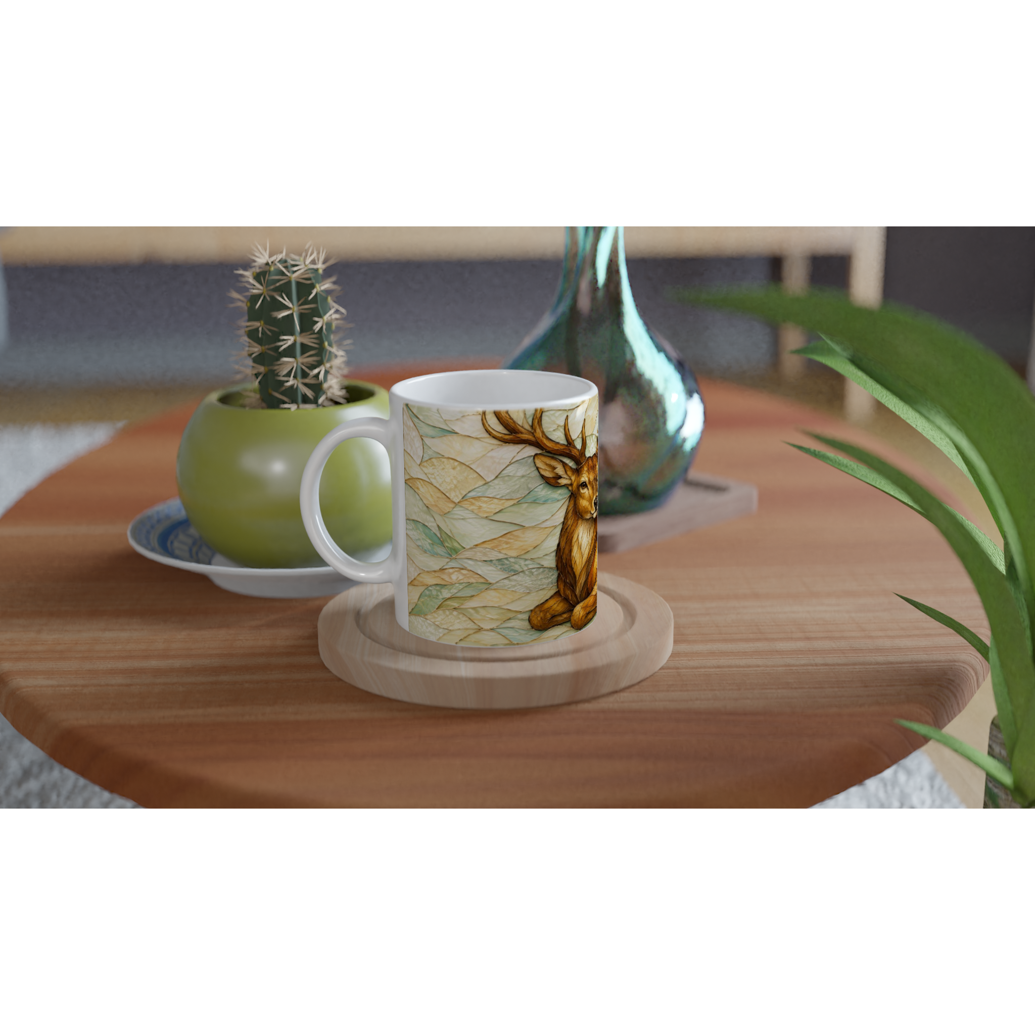 Mug en céramique blanche au motif cerf et feuilles, posé au centre.