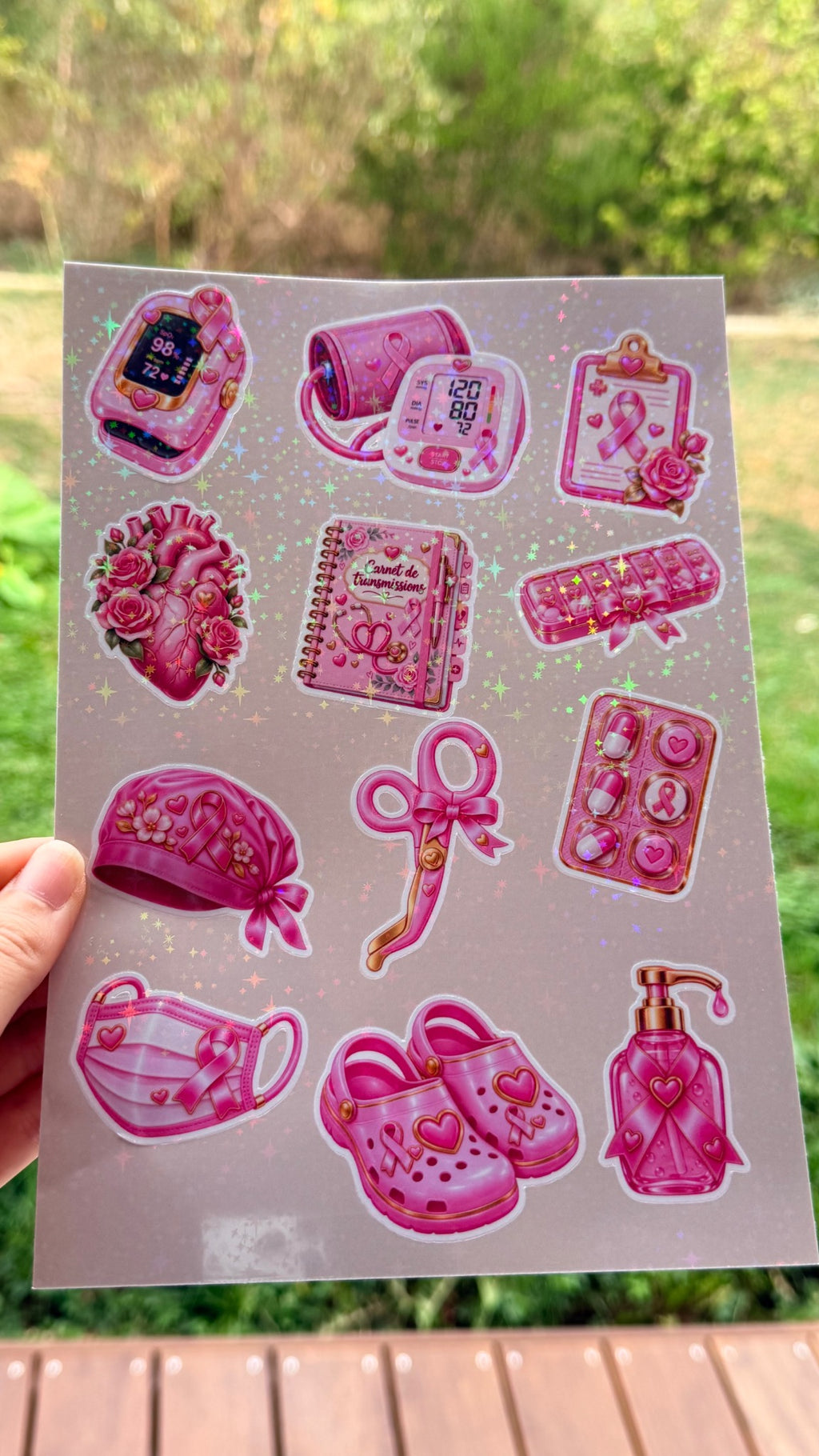 Planche de stickers soignants pailletés roses, icônes médicales et accessoires